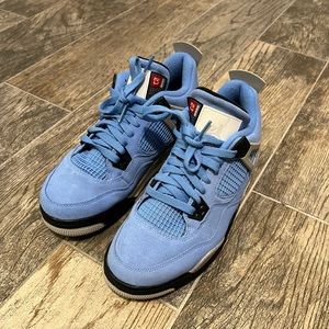 Air Jordan 4 Retro University Blue